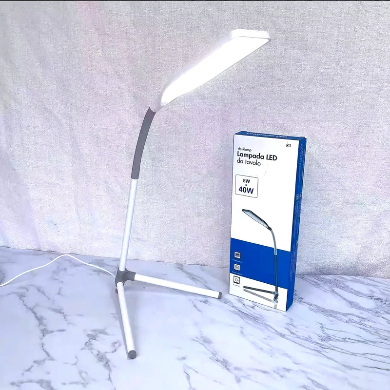 Lampara De Escritorio Flexible Led - Varietas Chile - Santiago