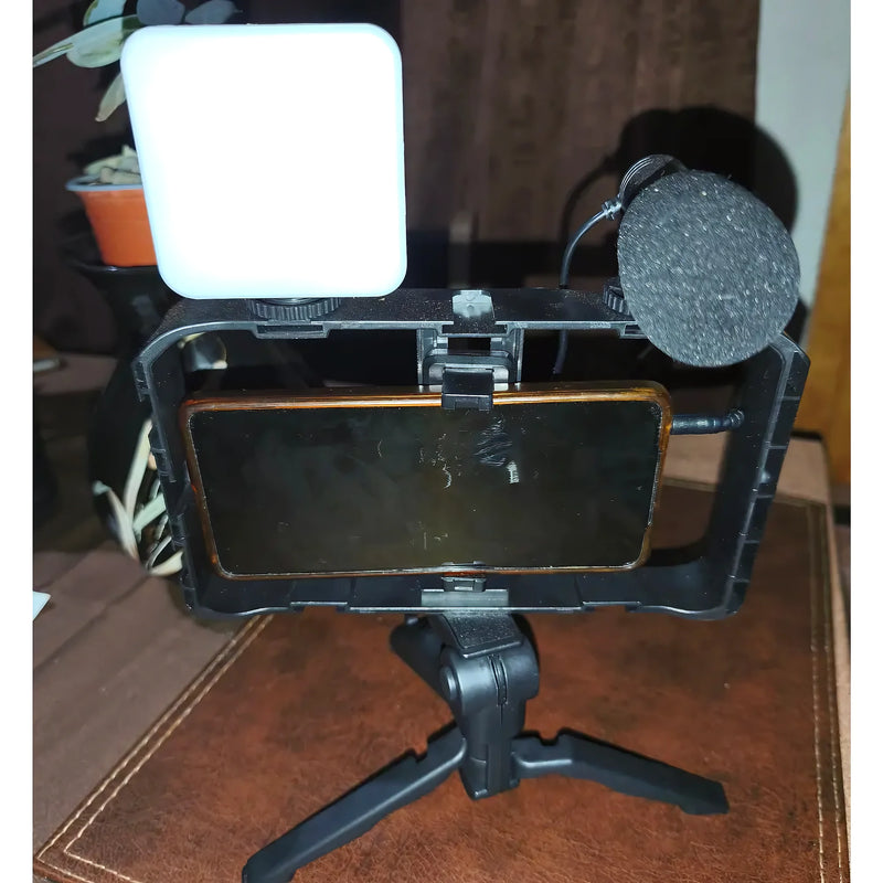Kit De Grabación Vlogger Mini Tripode - Varietas Chile - Santiago